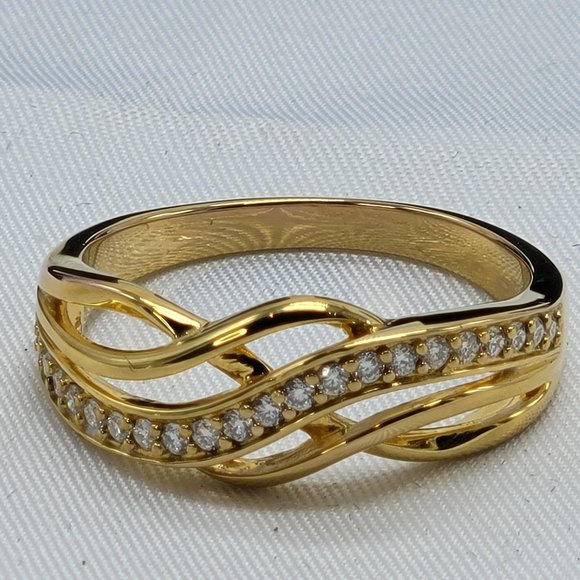 Jtv 14kt ring with Moissanite fire stones. - Picture 1 of 6